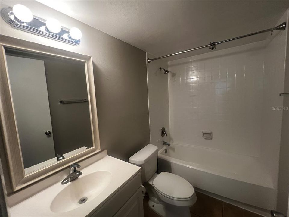 For Rent: $1,399 (2 beds, 2 baths, 897 Square Feet)