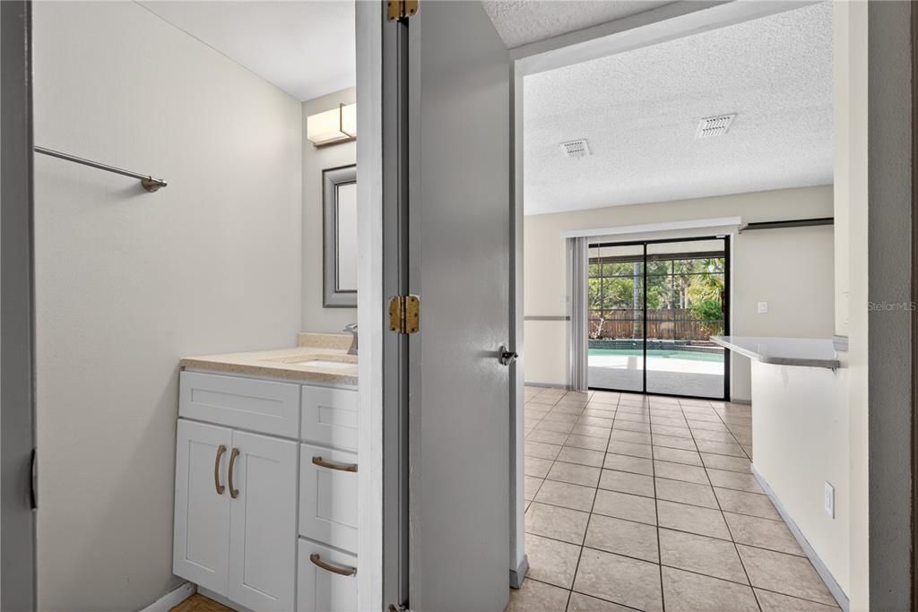 Activo con contrato: $414,900 (3 camas, 2 baños, 1630 Pies cuadrados)