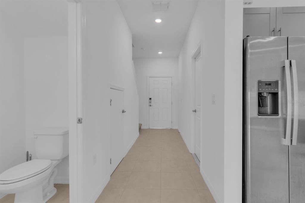 For Rent: $2,050 (3 beds, 2 baths, 1574 Square Feet)