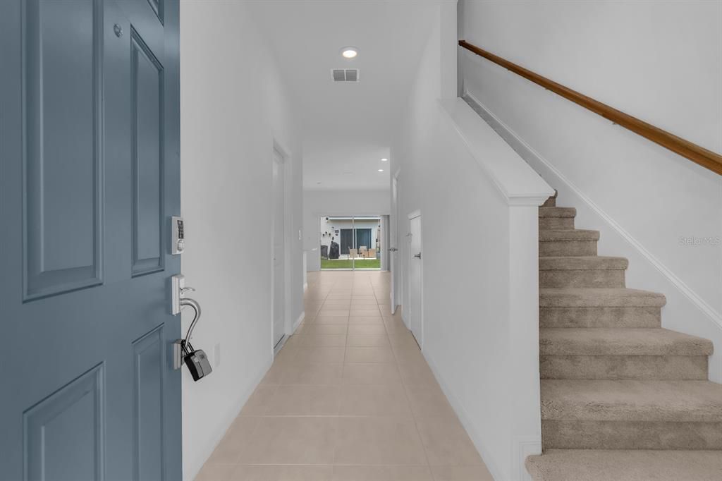 For Rent: $2,050 (3 beds, 2 baths, 1574 Square Feet)