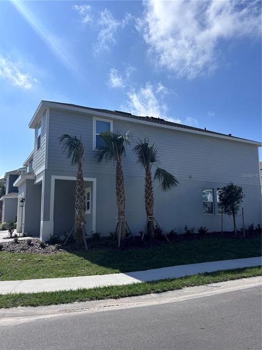 For Rent: $2,050 (3 beds, 2 baths, 1574 Square Feet)