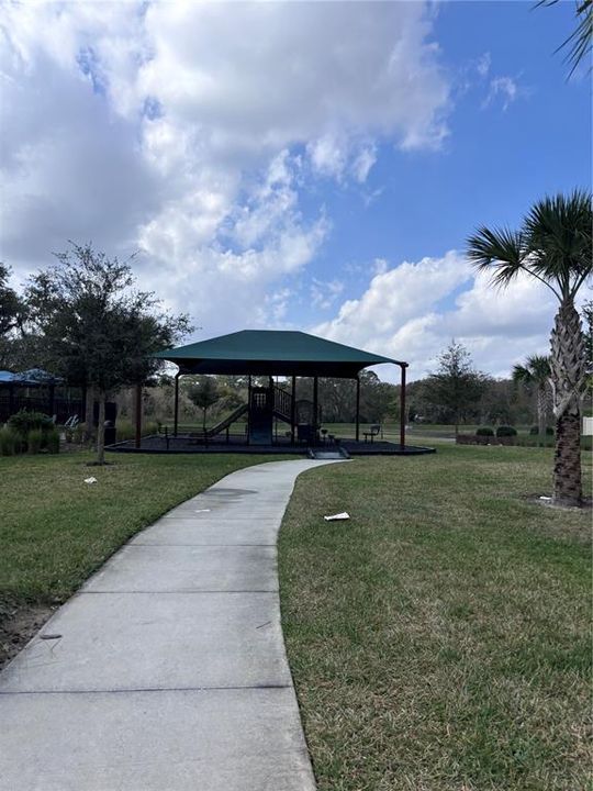 For Rent: $2,050 (3 beds, 2 baths, 1574 Square Feet)