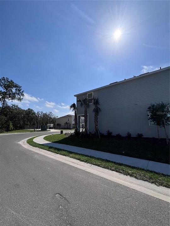 For Rent: $2,050 (3 beds, 2 baths, 1574 Square Feet)