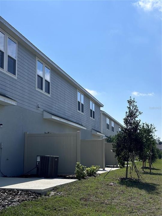 For Rent: $2,050 (3 beds, 2 baths, 1574 Square Feet)