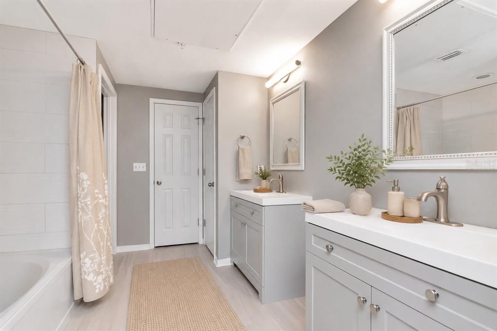 На продажу: $198,500 (1 спален, 1 ванн, 1044 Квадратных фут)