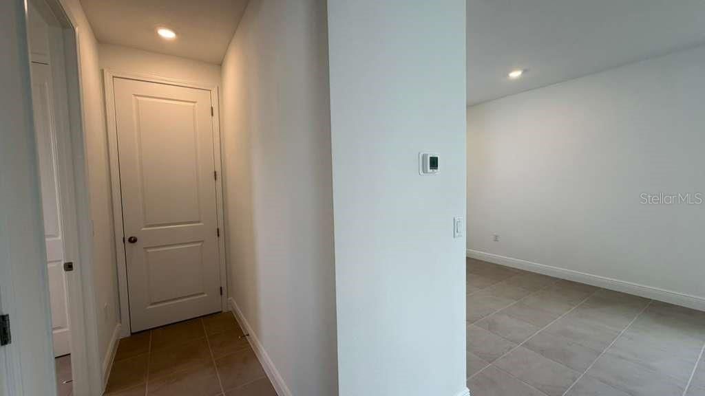 For Rent: $1,800 (1 beds, 1 baths, 680 Square Feet)