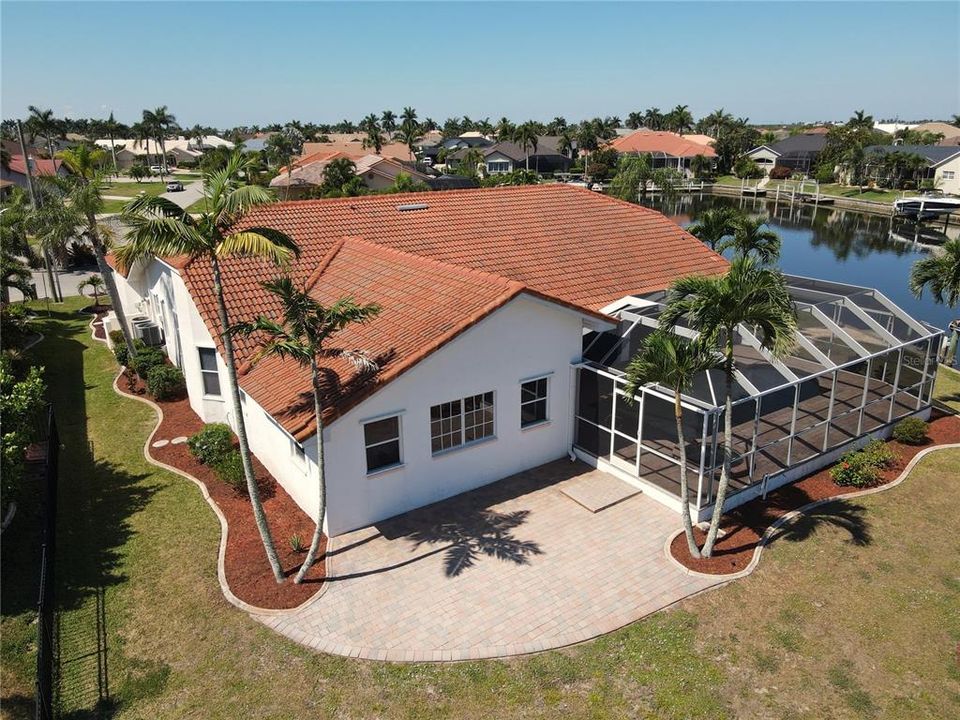 For Sale: $795,000 (4 beds, 3 baths, 2904 Square Feet)