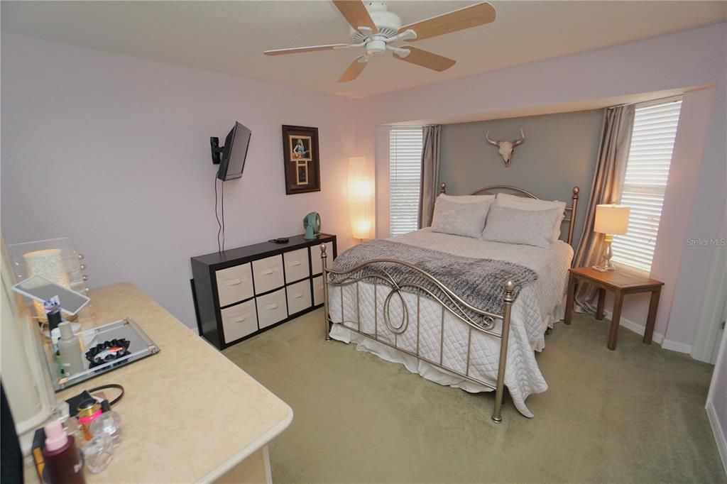 For Sale: $795,000 (4 beds, 3 baths, 2904 Square Feet)