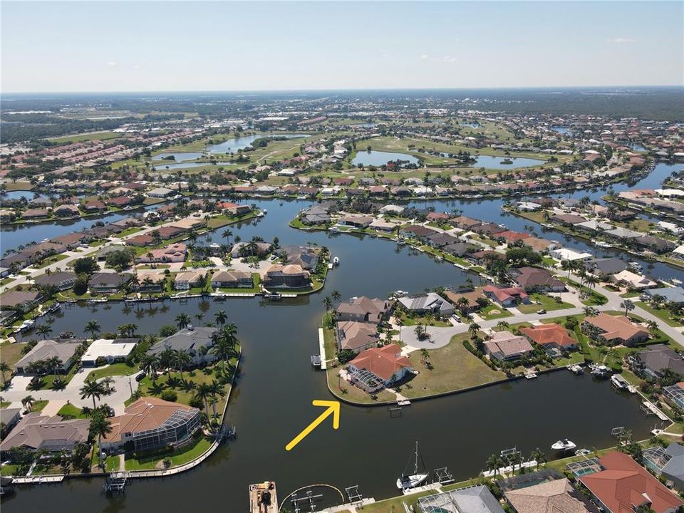 For Sale: $795,000 (4 beds, 3 baths, 2904 Square Feet)