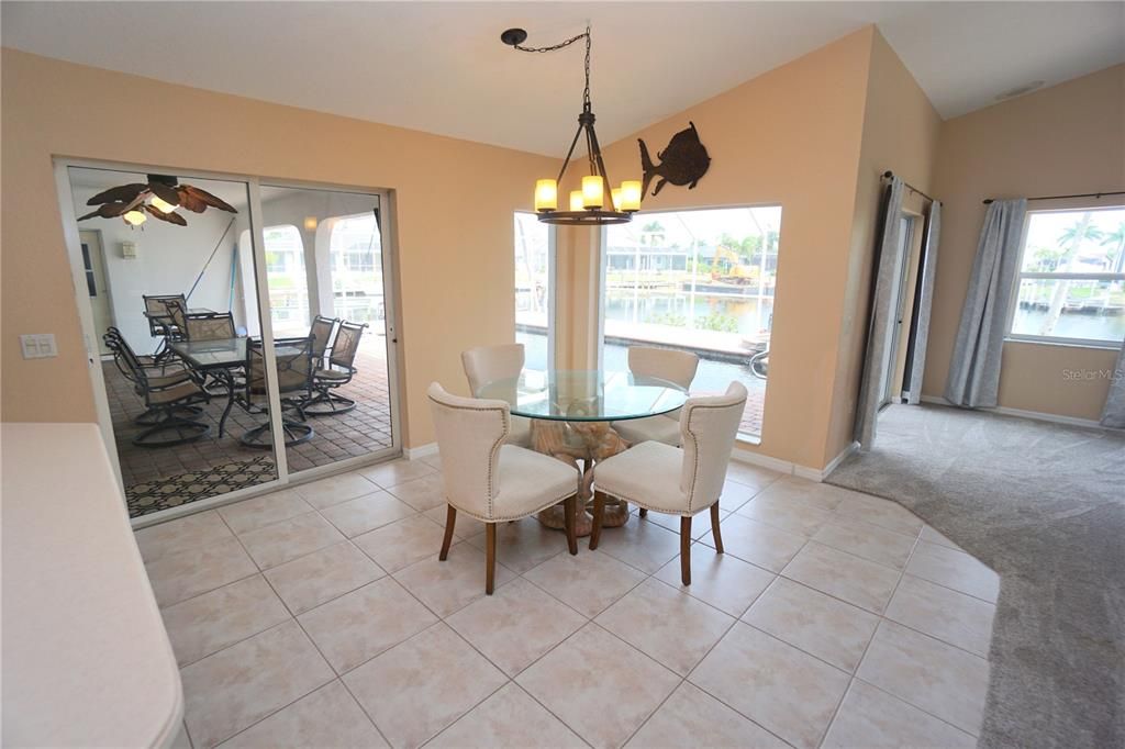 For Sale: $795,000 (4 beds, 3 baths, 2904 Square Feet)