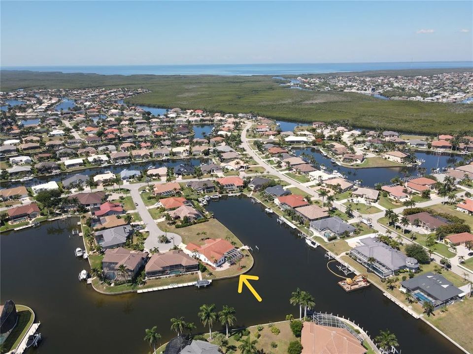 For Sale: $795,000 (4 beds, 3 baths, 2904 Square Feet)