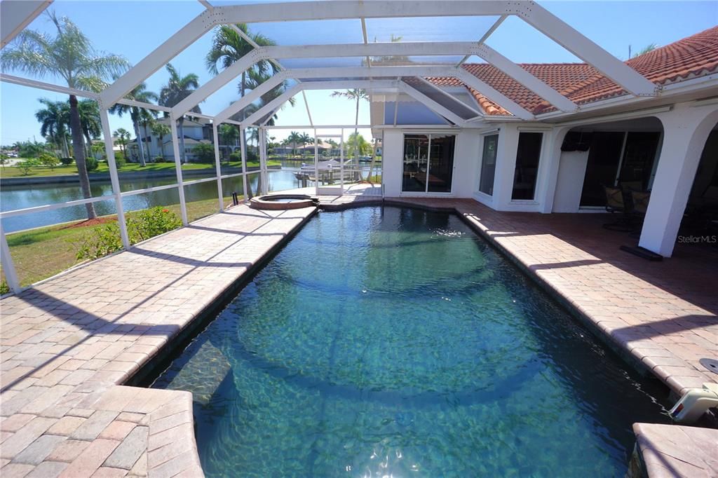 For Sale: $795,000 (4 beds, 3 baths, 2904 Square Feet)