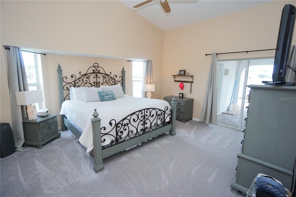 For Sale: $795,000 (4 beds, 3 baths, 2904 Square Feet)