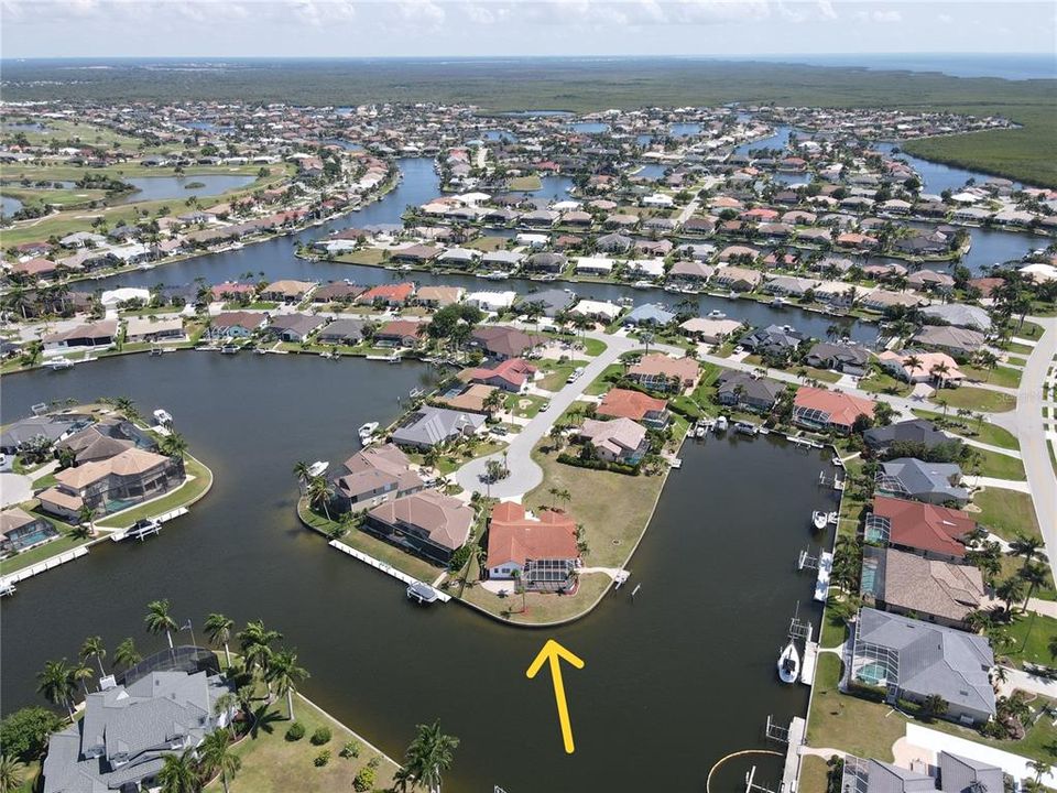 For Sale: $795,000 (4 beds, 3 baths, 2904 Square Feet)