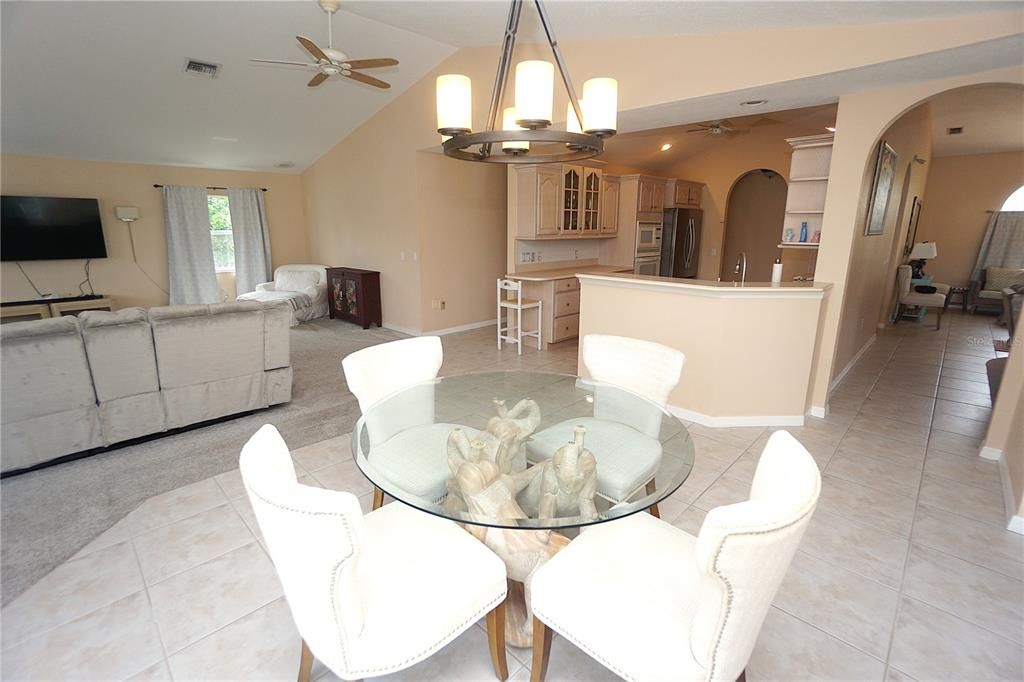 For Sale: $795,000 (4 beds, 3 baths, 2904 Square Feet)
