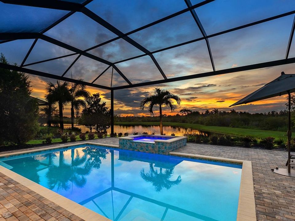 Activo con contrato: $1,975,000 (4 camas, 3 baños, 3033 Pies cuadrados)