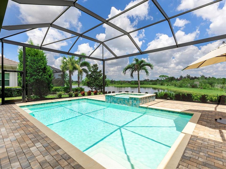 Activo con contrato: $1,975,000 (4 camas, 3 baños, 3033 Pies cuadrados)