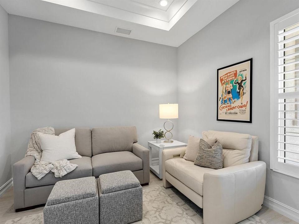 Activo con contrato: $1,975,000 (4 camas, 3 baños, 3033 Pies cuadrados)
