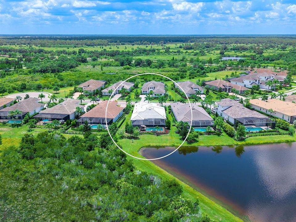 Activo con contrato: $1,975,000 (4 camas, 3 baños, 3033 Pies cuadrados)
