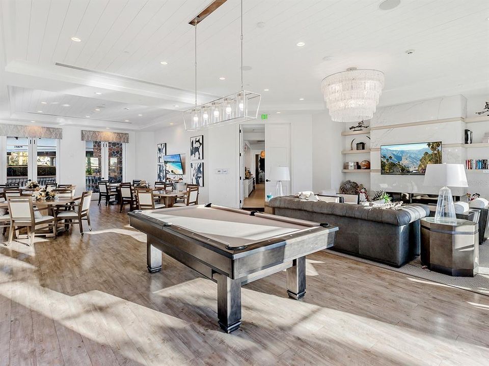 Activo con contrato: $1,975,000 (4 camas, 3 baños, 3033 Pies cuadrados)