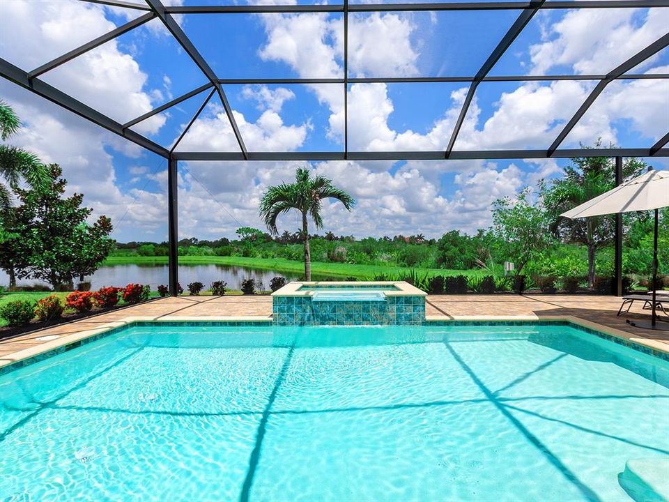 Activo con contrato: $1,975,000 (4 camas, 3 baños, 3033 Pies cuadrados)