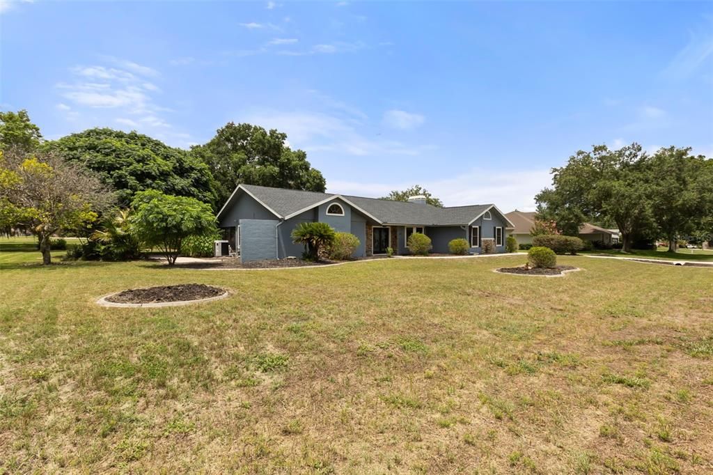 For Sale: $369,000 (3 beds, 2 baths, 2253 Square Feet)