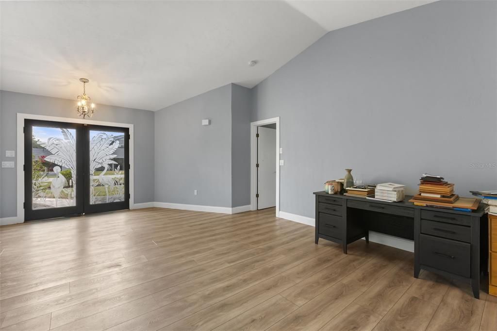For Sale: $369,000 (3 beds, 2 baths, 2253 Square Feet)