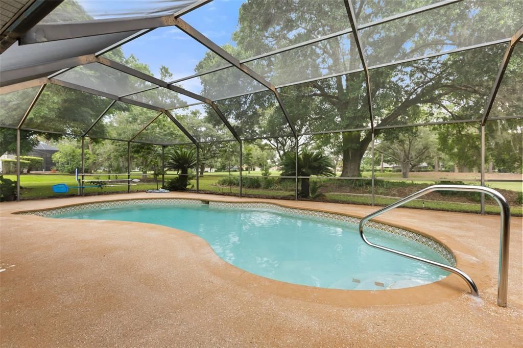For Sale: $369,000 (3 beds, 2 baths, 2253 Square Feet)