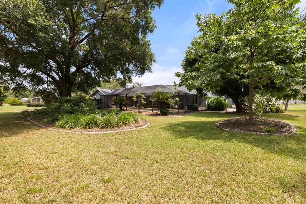 For Sale: $369,000 (3 beds, 2 baths, 2253 Square Feet)