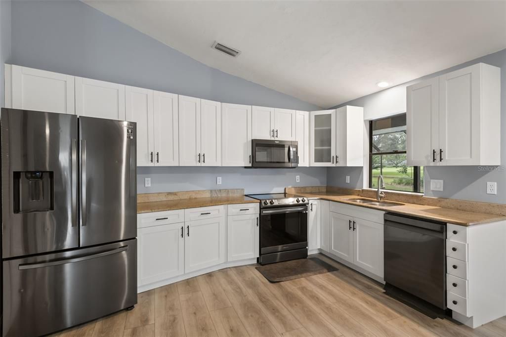 For Sale: $369,000 (3 beds, 2 baths, 2253 Square Feet)