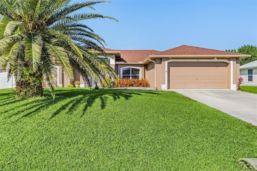 For Rent: $2,600 (3 beds, 2 baths, 1631 Square Feet)