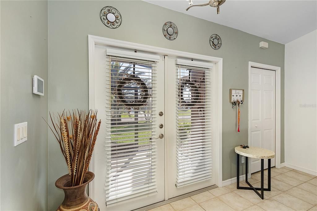 For Rent: $2,600 (3 beds, 2 baths, 1631 Square Feet)