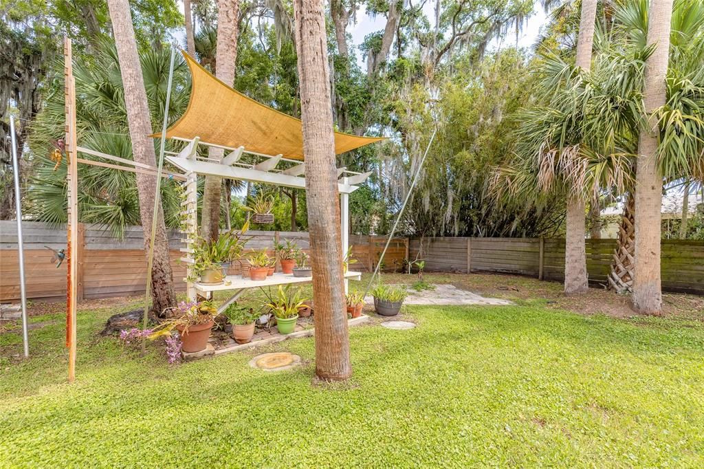 For Sale: $775,000 (2 beds, 2 baths, 1725 Square Feet)