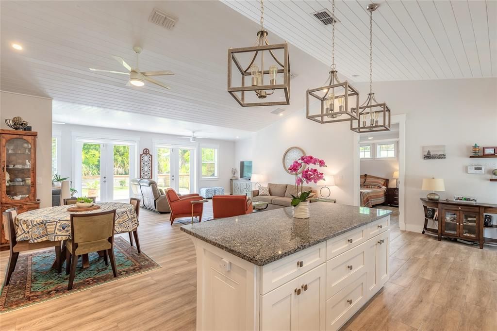 For Sale: $775,000 (2 beds, 2 baths, 1725 Square Feet)