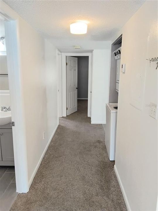 For Sale: $135,000 (2 beds, 1 baths, 1031 Square Feet)