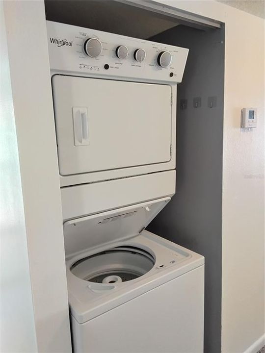 For Sale: $135,000 (2 beds, 1 baths, 1031 Square Feet)