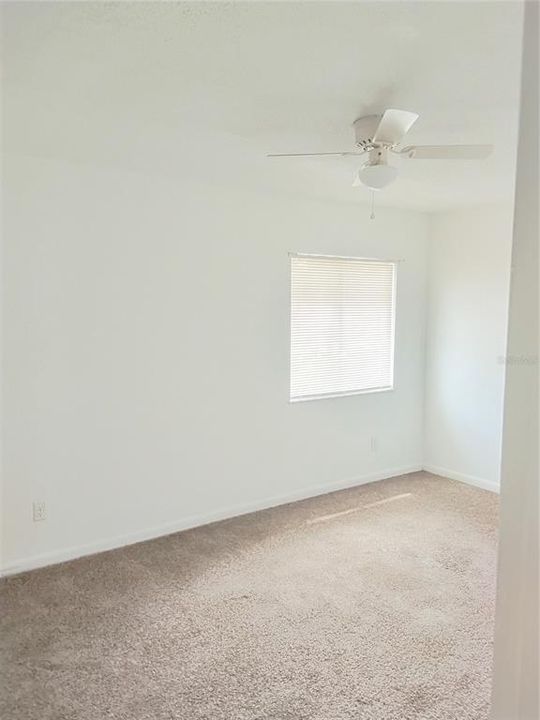 For Sale: $135,000 (2 beds, 1 baths, 1031 Square Feet)