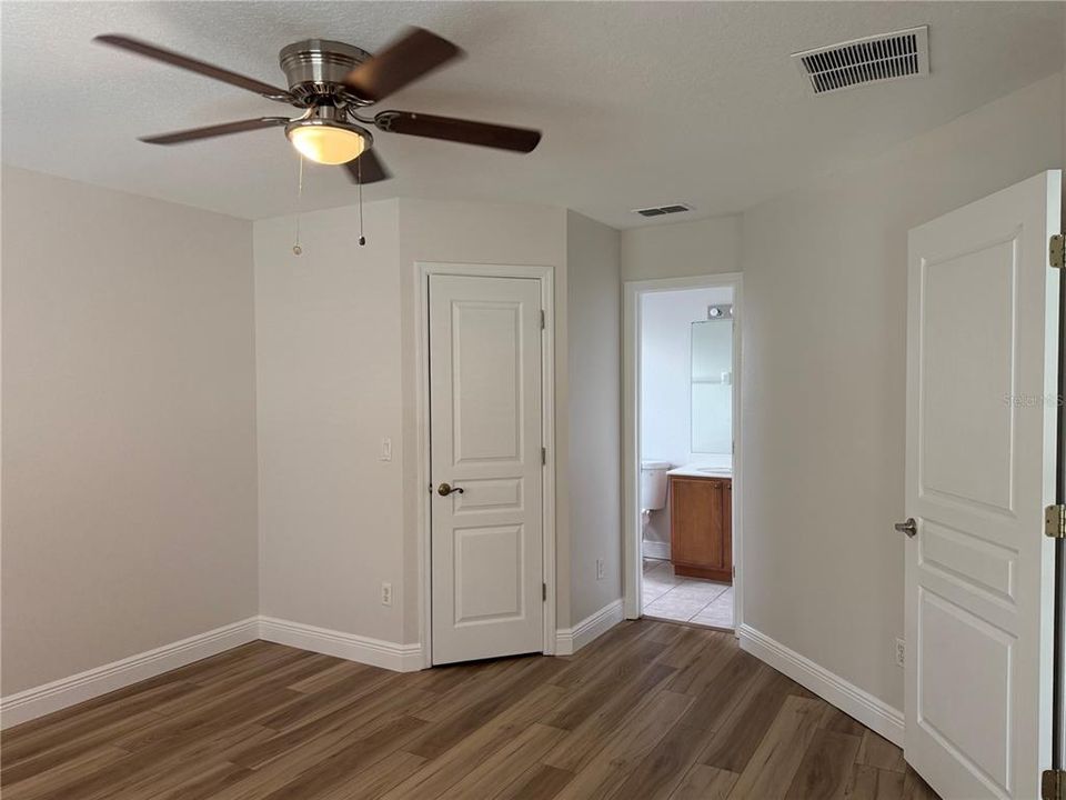 Active With Contract: $585,000 (5 beds, 4 baths, 3424 Square Feet)