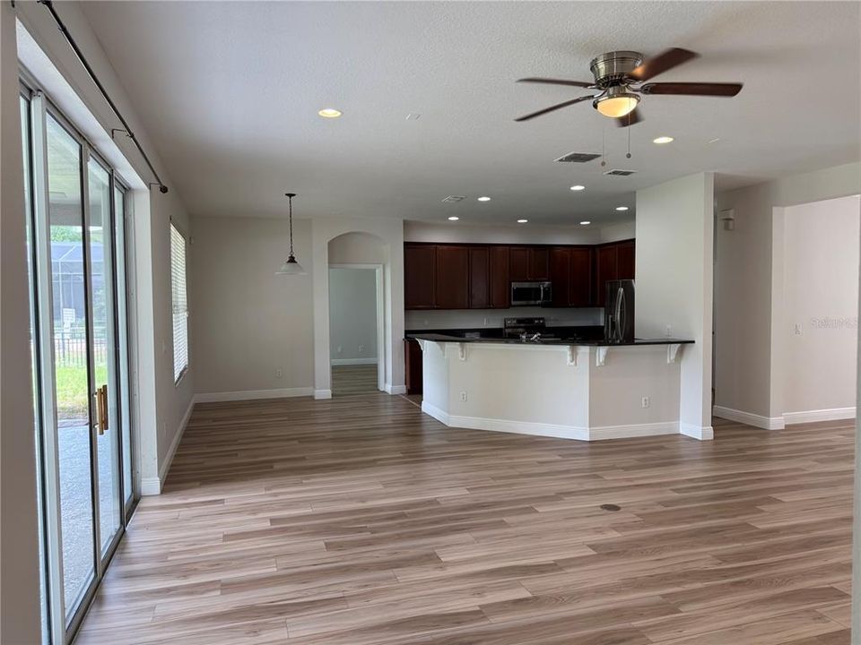 Active With Contract: $585,000 (5 beds, 4 baths, 3424 Square Feet)