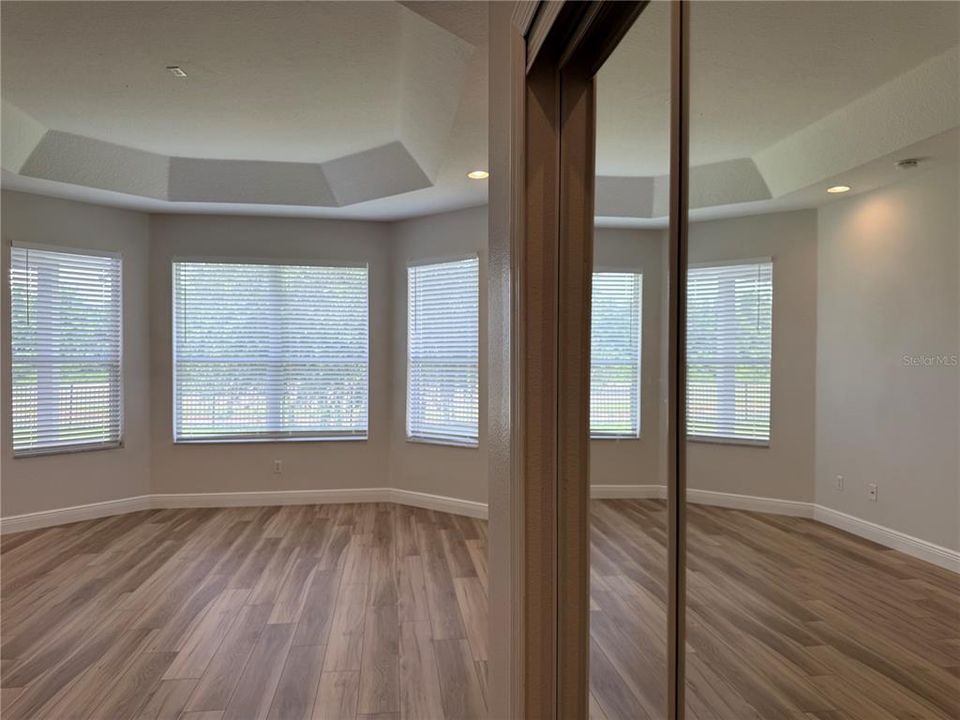 Active With Contract: $585,000 (5 beds, 4 baths, 3424 Square Feet)