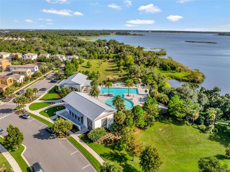 На продажу: $1,299,900 (5 спален, 4 ванн, 3713 Квадратных фут)