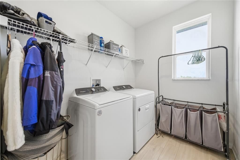 En Renta: $3,650 (4 camas, 3 baños, 2711 Pies cuadrados)