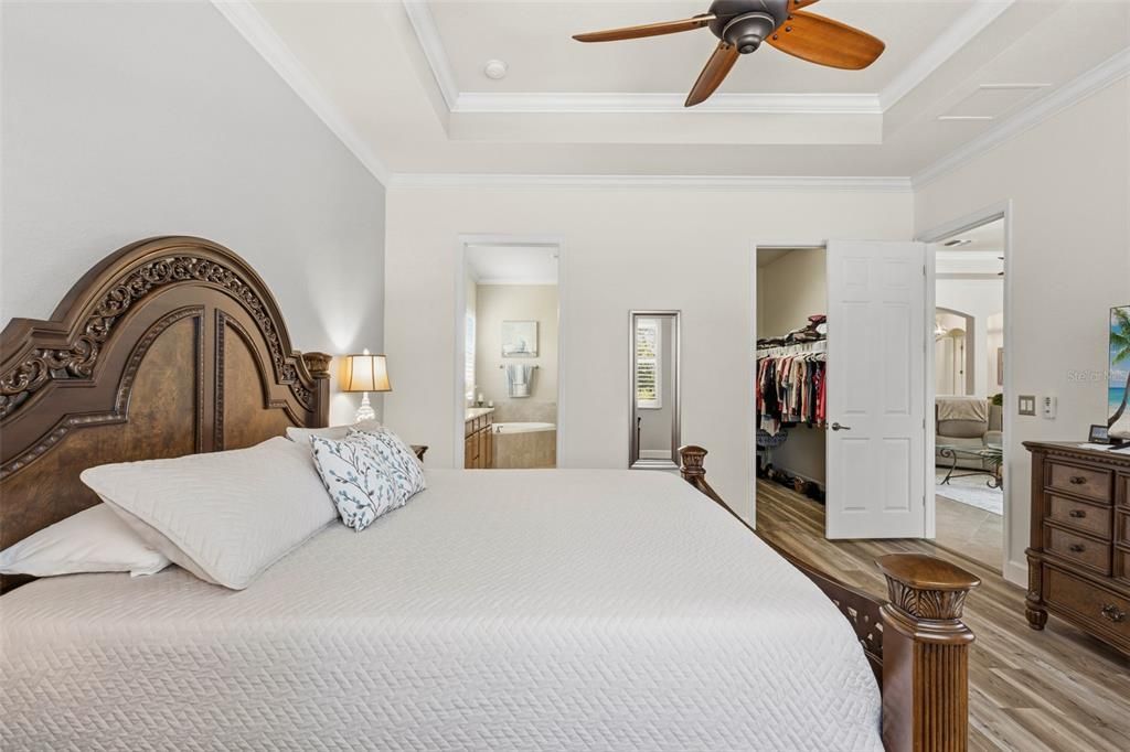 Activo con contrato: $699,900 (4 camas, 2 baños, 2255 Pies cuadrados)