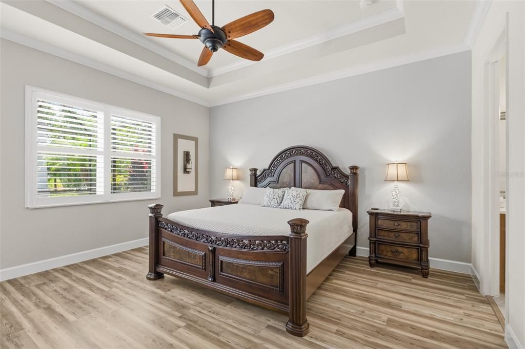 Activo con contrato: $699,900 (4 camas, 2 baños, 2255 Pies cuadrados)