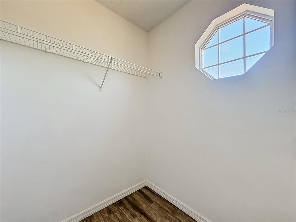 Active With Contract: $269,900 (4 beds, 2 baths, 2104 Square Feet)