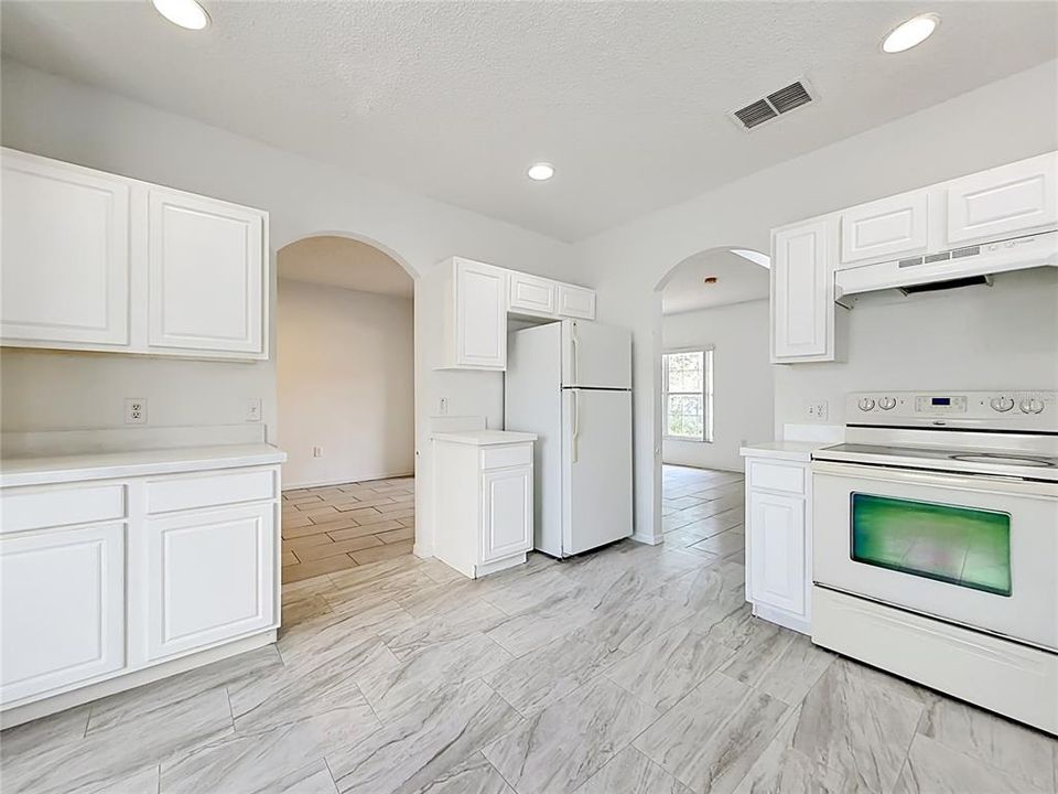 Active With Contract: $269,900 (4 beds, 2 baths, 2104 Square Feet)