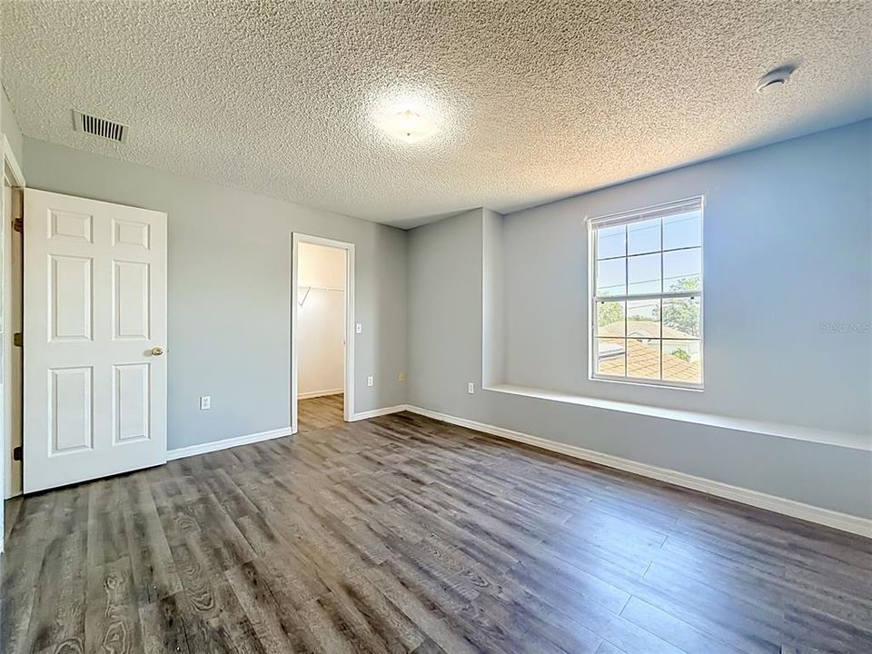Active With Contract: $269,900 (4 beds, 2 baths, 2104 Square Feet)