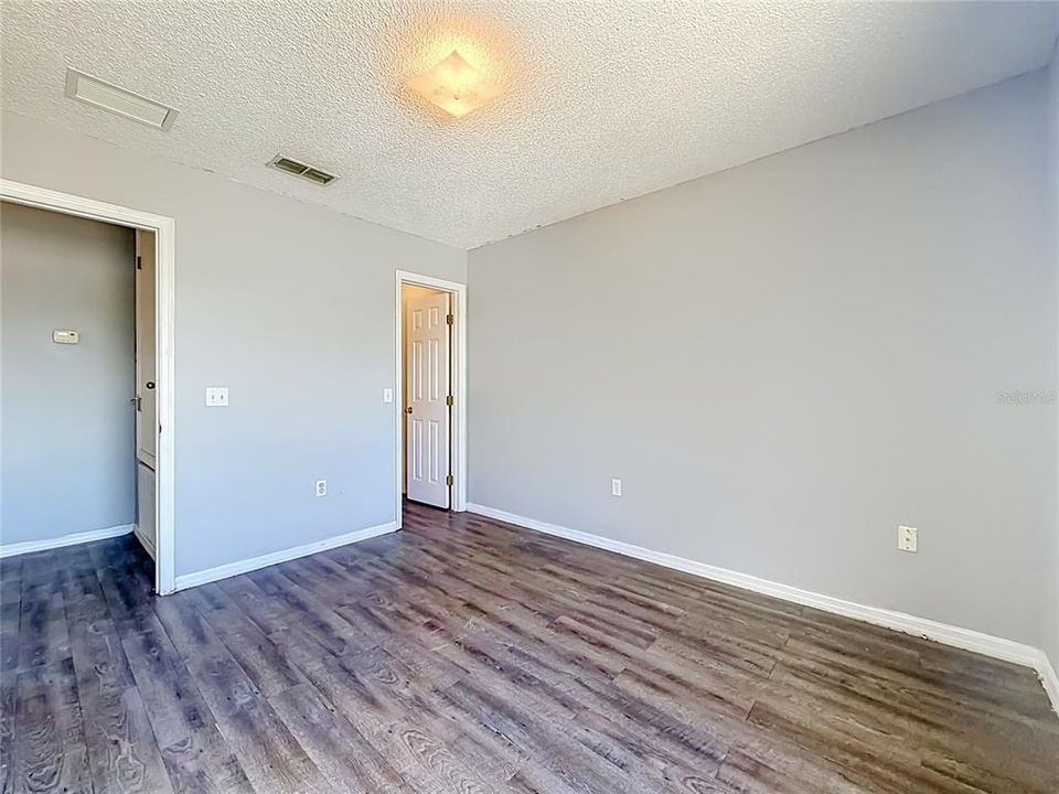 Active With Contract: $269,900 (4 beds, 2 baths, 2104 Square Feet)