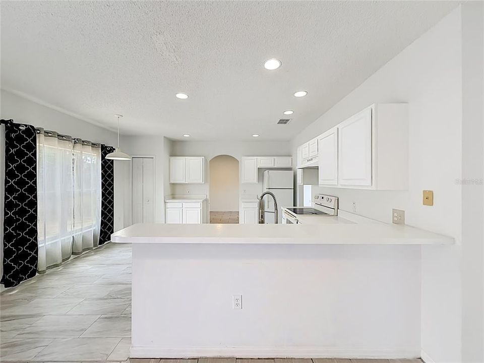 Active With Contract: $269,900 (4 beds, 2 baths, 2104 Square Feet)