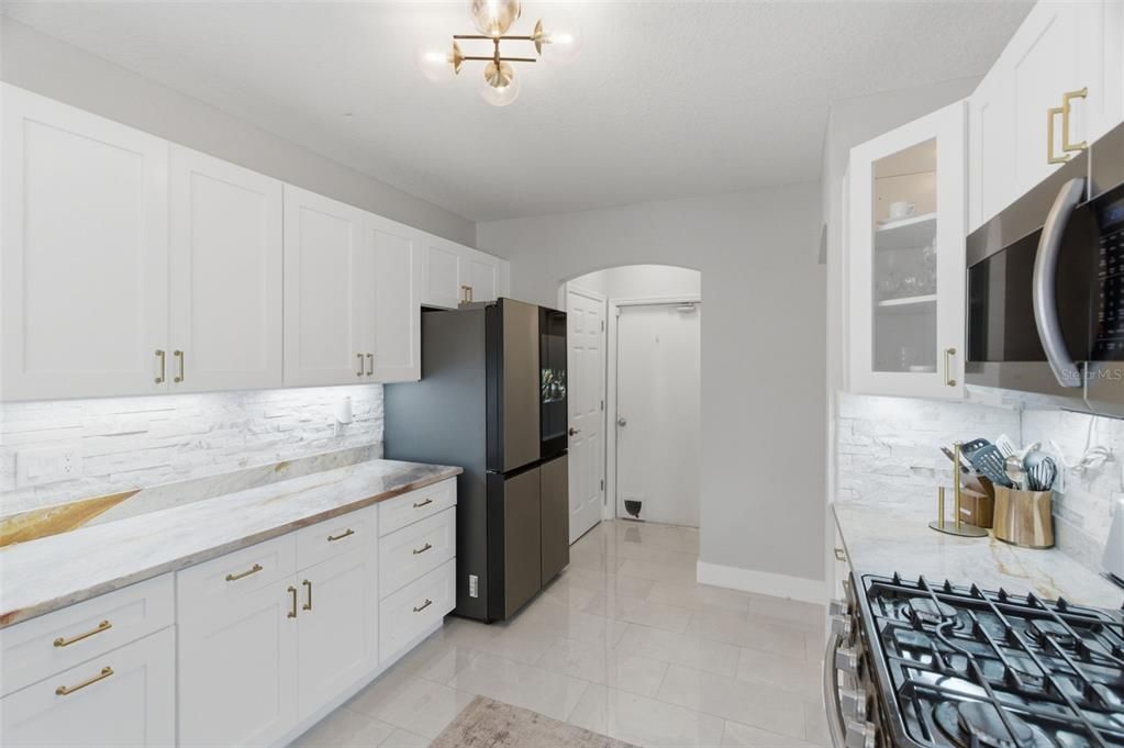 En Venta: $449,000 (3 camas, 2 baños, 1885 Pies cuadrados)